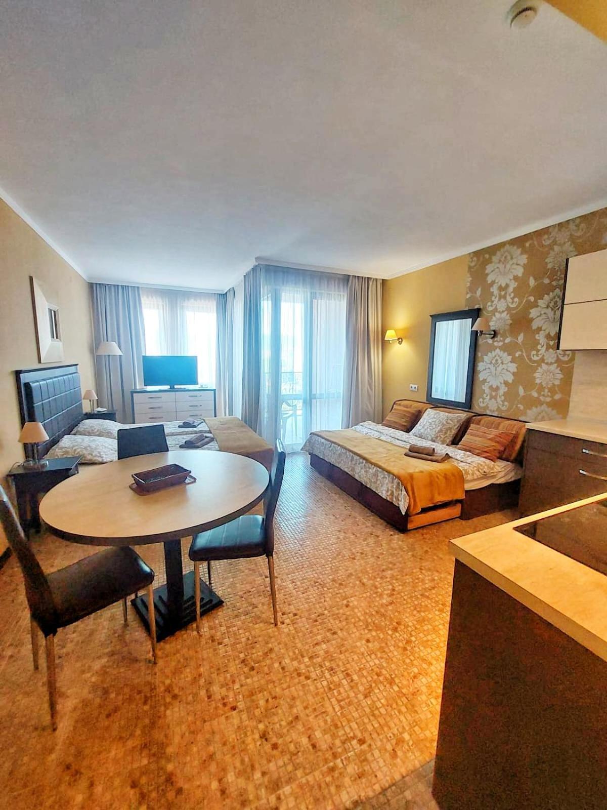 Cozy Apartment In Barcelo Royal Beach Hotel ***** Slantschew brjag Exterior foto