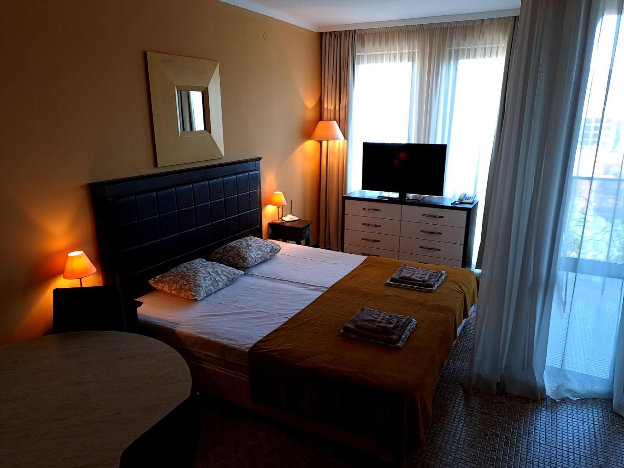 Cozy Apartment In Barcelo Royal Beach Hotel ***** Slantschew brjag Exterior foto