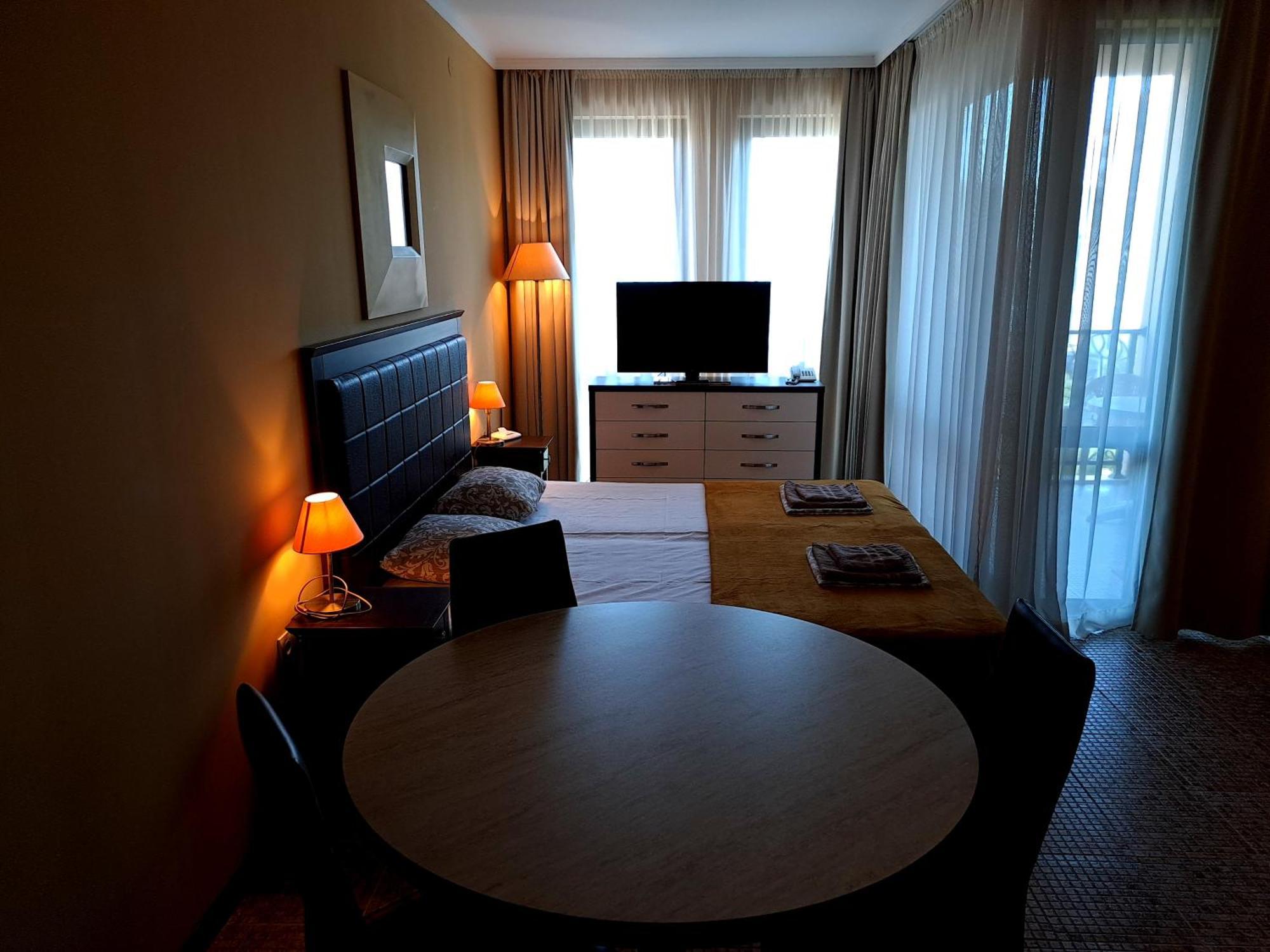 Cozy Apartment In Barcelo Royal Beach Hotel ***** Slantschew brjag Exterior foto